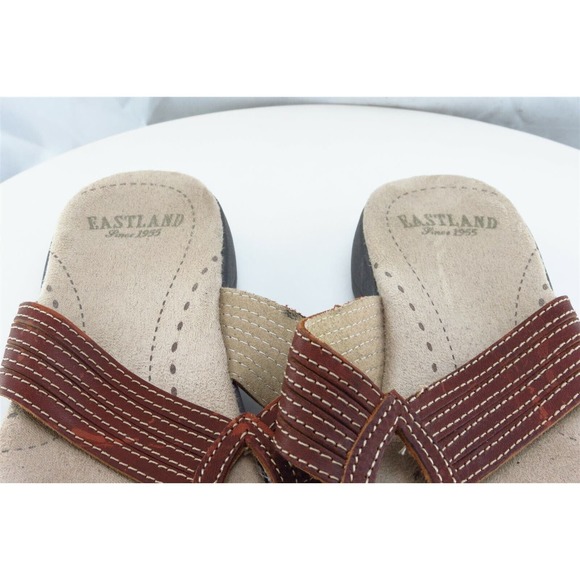 Eastland Sz 7 M Brown Flip Flop Leather Women Sandals Wander - Picture 3 of 7